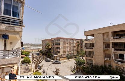 Apartment - 2 Bedrooms - 1 Bathroom for sale in Al Maamoura - Hay Than El Montazah - Alexandria