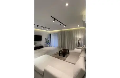 Apartment - 2 Bedrooms - 2 Bathrooms for rent in Lake View Residence - 5th Settlement Compounds - The 5th Settlement - New Cairo City - Cairo