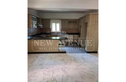 Townhouse - 4 - 4 for sale in Cluster 3 - Hyde Park - New Cairo City - Cairo