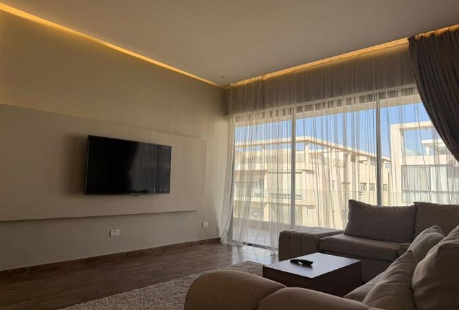 102077304 - Property Image 3