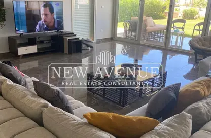 فيلا - 5 غرف نوم - 5 حمامات للبيع في سي شيل - سيدي عبد الرحمن - الساحل الشمالي