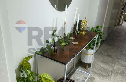 Apartment - 2 Bedrooms - 3 Bathrooms for rent in Mostashfa Heliopolis St. - Heliopolis Square - El Nozha - Cairo