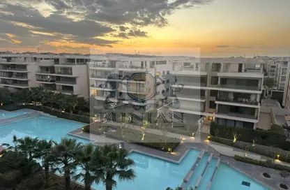 Apartment - 2 Bedrooms - 2 Bathrooms for sale in Lake View Residence - 5th Settlement Compounds - The 5th Settlement - New Cairo City - Cairo