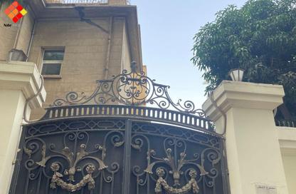 فيلا - 8 غرف نوم - 8 حمامات للايجار في شارع صلاح الدين - الزمالك - القاهرة