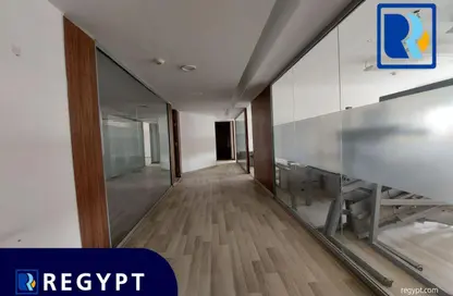 مساحات مكتبية - استوديو - 3 حمامات للايجار في شارع الجزيرة الوسطى (شارع يوسف كامل) - الزمالك - القاهرة