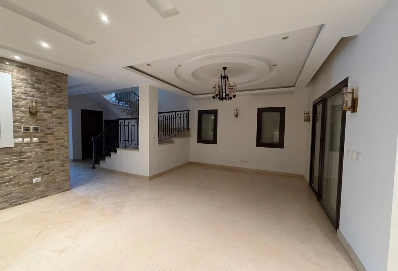 120624104 - Property Main Image