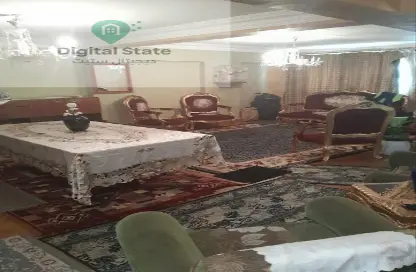 شقة - 3 غرف نوم - 1 حمام للبيع في شارع حلمي حسن علي - المنطقة الثامنة - مدينة نصر - القاهرة