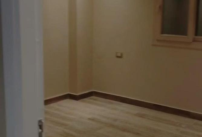 58001418 - Property Image 2