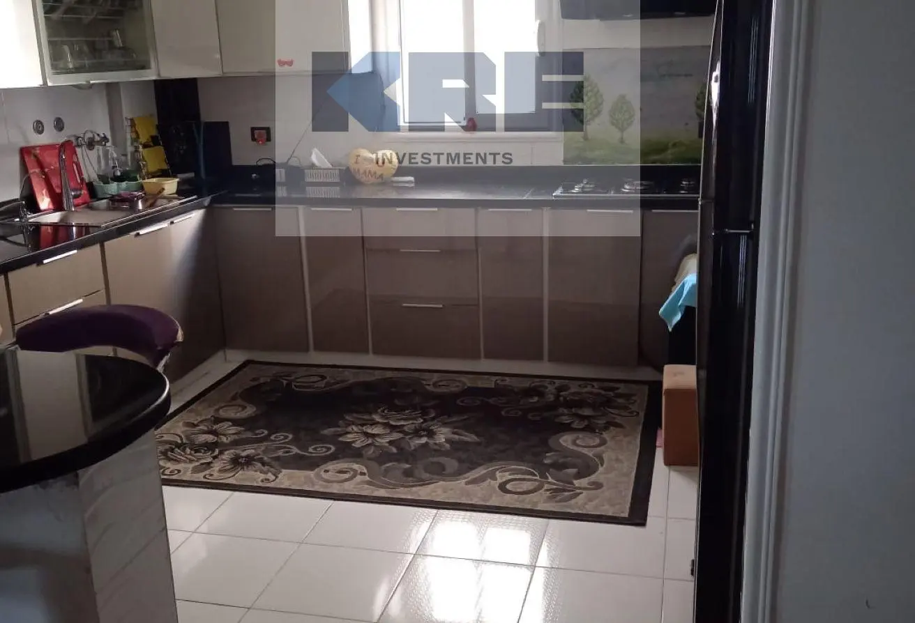 98012883 - Property Main Image