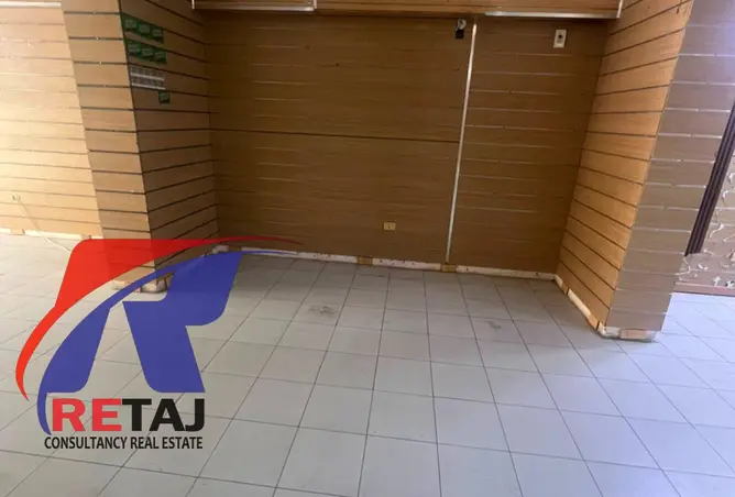 98832044 - Property Image 3