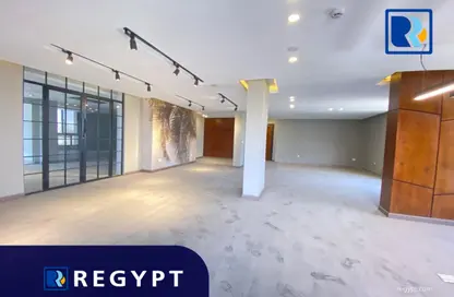 طابق كامل - استوديو - 6 حمامات للايجار في شارع 253 - دجلة - حي المعادي - القاهرة