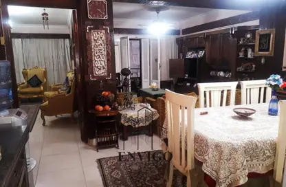 شقة - 2 غرف نوم - 2 حمامات للبيع في شارع عبد الحكيم الرفاعي - المنطقة الثامنة - مدينة نصر - القاهرة