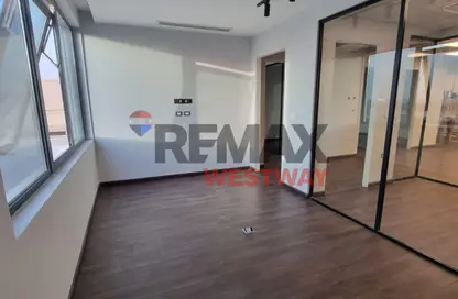 Office Space - Studio - 1 Bathroom for rent in The portal - Beverly Hills - Sheikh Zayed Compounds - Sheikh Zayed City - Giza