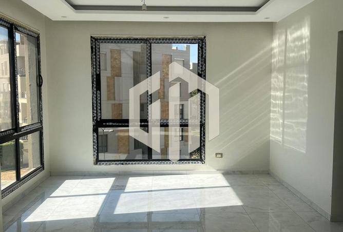 8587290 - Property Image 3