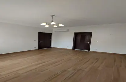 شقة - 2 غرف نوم - 3 حمامات للايجار في أكتوبر بلازا - كمبوندات 6 أكتوبر - مدينة 6 أكتوبر - الجيزة