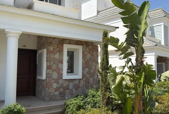 111302543 - Property Image 2