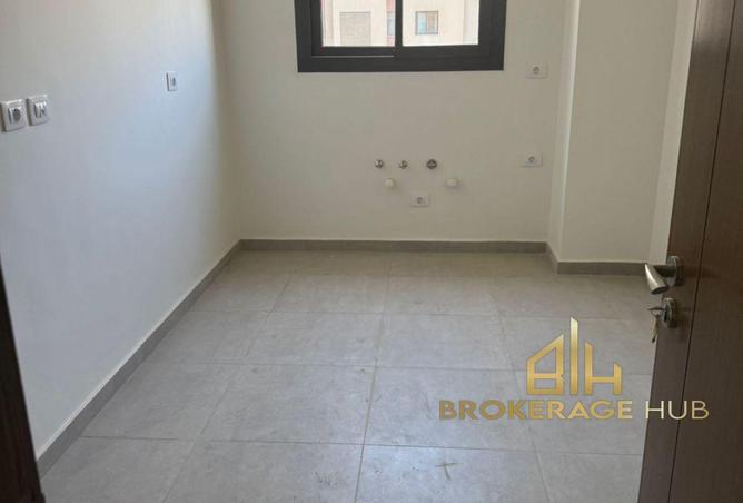 8533412 - Property Image 3