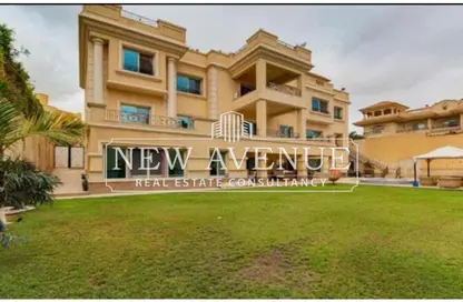 Villa - 6 Bedrooms - 5 Bathrooms for sale in Mena Garden City - Al Motamayez District - 6 October City - Giza