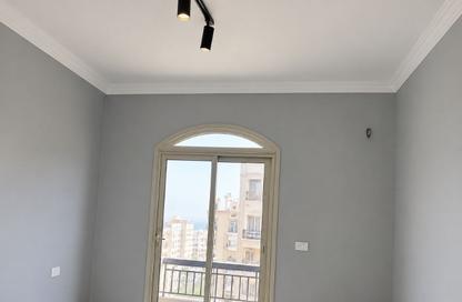 Apartment - 3 Bedrooms - 2 Bathrooms for rent in Paradise - Ext North Inves Area - New Cairo City - Cairo Apartment - 3 Bedrooms - 2 Bathrooms for rent in Paradise - Ext North Inves Area - New Cairo City - Cairo