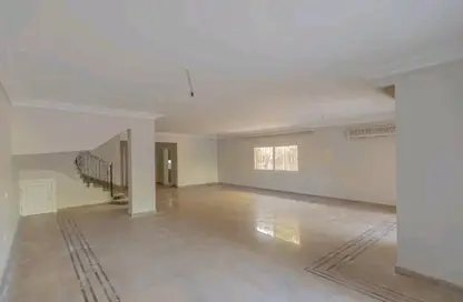 منزل مزدوج - 7 غرف نوم - 7 حمامات للبيع في الكرما 2 - الحي الخامس - الشيخ زايد - الجيزة