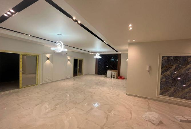 83978227 - Property Main Image
