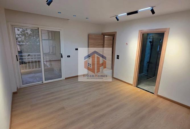 63890977 - Property Image 2