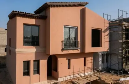 Villa - 4 Bedrooms - 4 Bathrooms for sale in Royal City - Sheikh Zayed Compounds - Sheikh Zayed City - Giza