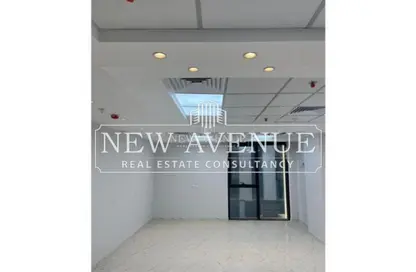 Office Space - 2 Bedrooms - 1 Bathroom for rent in Hyde Park Business District Mall - South Teseen St. - The 5th Settlement - New Cairo City - Cairo