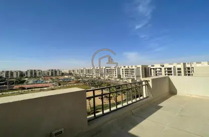 (بنتهاوس  (روف - 4 غرف نوم - 4 حمامات للايجار في مون ريزيدنس - فيفث سكوير - التجمع الخامس - مدينة القاهرة الجديدة - القاهرة