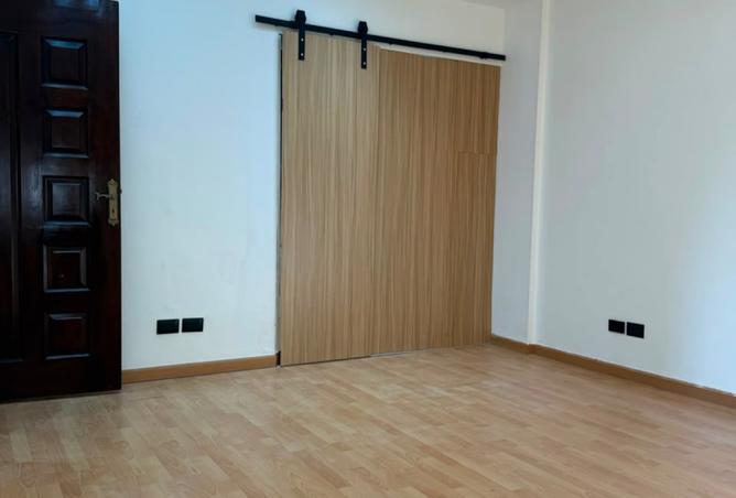 98010058 - Property Main Image
