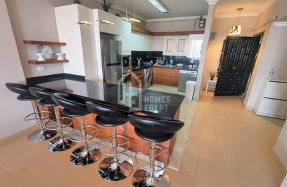Apartment - 2 Bedrooms - 1 Bathroom for rent in Hassan Sabri St. - Zamalek - Cairo