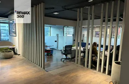 مساحات مكتبية - 4 غرف نوم - 2 حمامات للايجار في شارع كمال الدين حسين - شيراتون المطار - النزهة - القاهرة