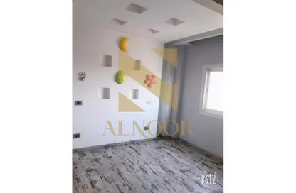 Townhouse - 5 Bedrooms - 4 Bathrooms for sale in Yasmine District - 14th District - Sheikh Zayed City - Giza