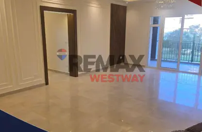 شقة - 2 غرف نوم - 3 حمامات للايجار في أكتوبر بلازا - كمبوندات 6 أكتوبر - مدينة 6 أكتوبر - الجيزة