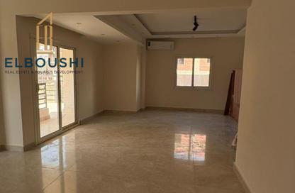 Apartment - 3 Bedrooms - 2 Bathrooms for sale in Bait Alwatan - The 5th Settlement - New Cairo City - Cairo
