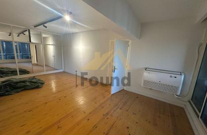 Apartment - 3 Bedrooms - 2 Bathrooms for sale in Bahaa Eldeen Krakoush St. - Zamalek - Cairo
