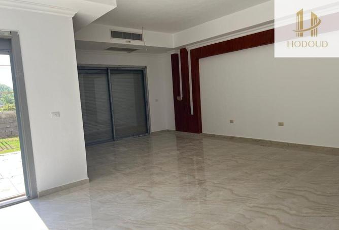 8672009 - Property Image 3