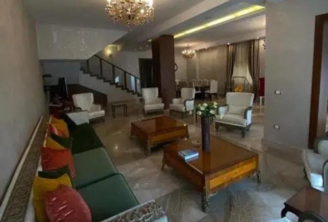 7 BR Twinhouse in Les Rois New Cairo, photo 3 of 3