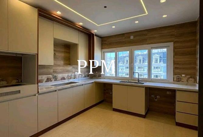 70372285 - Property Image 3