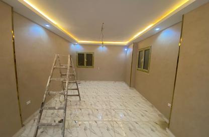 Office Space - Studio - 1 Bathroom for rent in King Faisal St. - El Talbia - Faisal - Hay El Haram - Giza