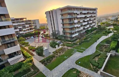 Apartment - 3 Bedrooms - 3 Bathrooms for sale in Al Burouj Compound - El Shorouk Compounds - Shorouk City - Cairo