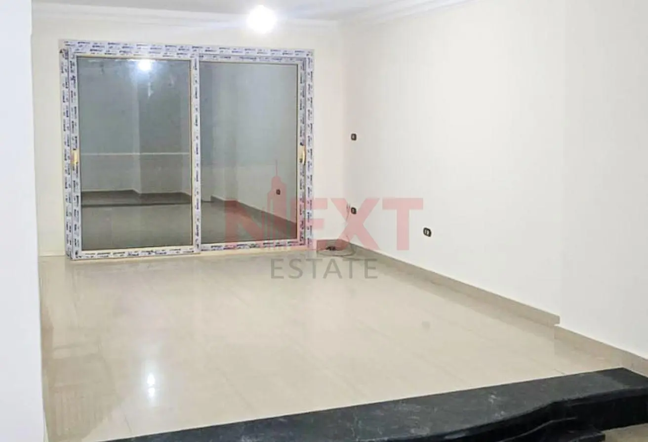 83406178 - Property Main Image