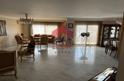 Apartment - 3 Bedrooms - 3 Bathrooms for sale in Moez Al Dawla St. - 6th Zone - Nasr City - Cairo
