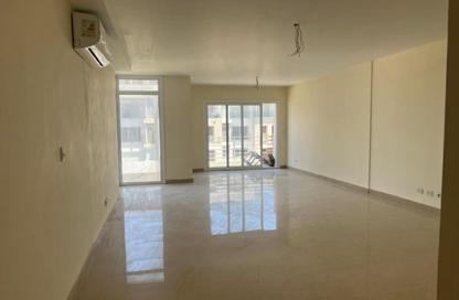 Apartment - 3 Bedrooms - 3 Bathrooms for rent in Garden Residence - Hyde Park - New Cairo City - Cairo