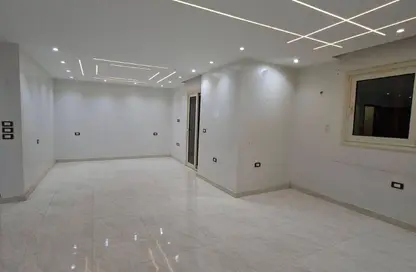 Apartment - 3 Bedrooms - 2 Bathrooms for rent in Degla Square - Degla - Hay El Maadi - Cairo