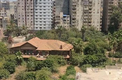 Apartment - 3 Bedrooms - 2 Bathrooms for sale in Al Galaa St. - Victoria - Hay Awal El Montazah - Alexandria