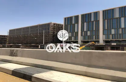 Shop - Studio - 2 Bathrooms for sale in One Ninety - South Teseen St. - The 5th Settlement - New Cairo City - Cairo