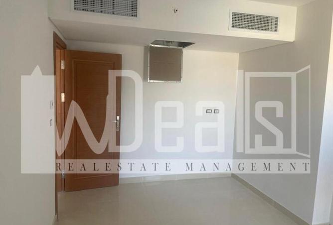 8706851 - Property Image 3