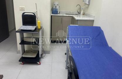 عيادة - استوديو - 1 حمام للبيع في اليجانتري - الحي الاول - التجمع الخامس - مدينة القاهرة الجديدة - القاهرة
