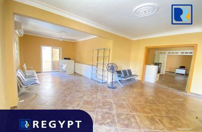 Villa - Studio - 4 Bathrooms for rent in Street 206 - Degla - Hay El Maadi - Cairo